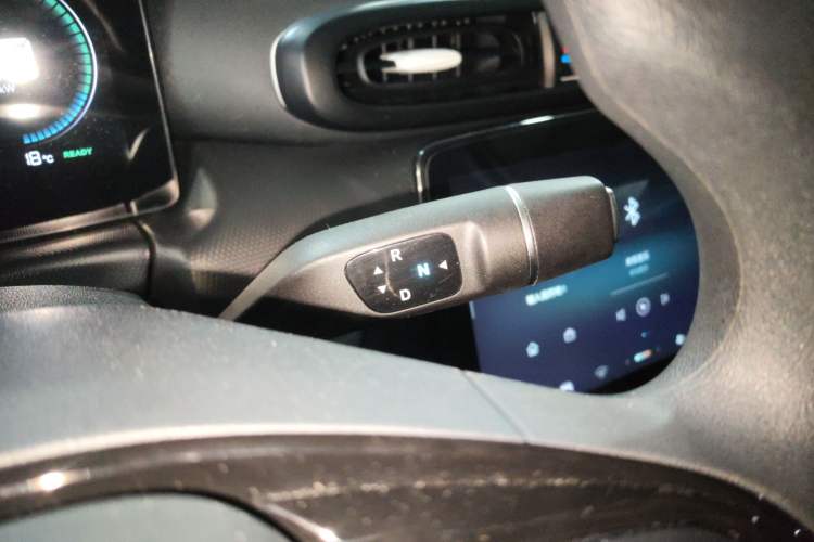 Used Leapmotor T03 2025 403 Comfort Edition Gear Lever