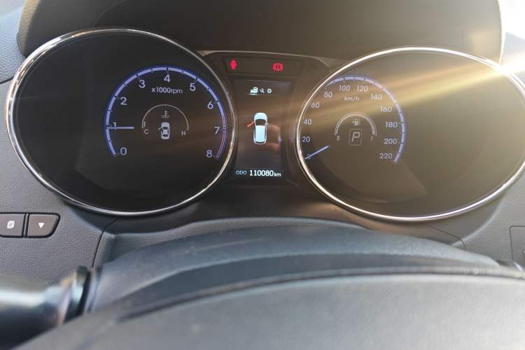 Used Hyundai ix35 2013 2.0L Automatic Two-Wheel Drive Leading GLX China V Emission Standard
