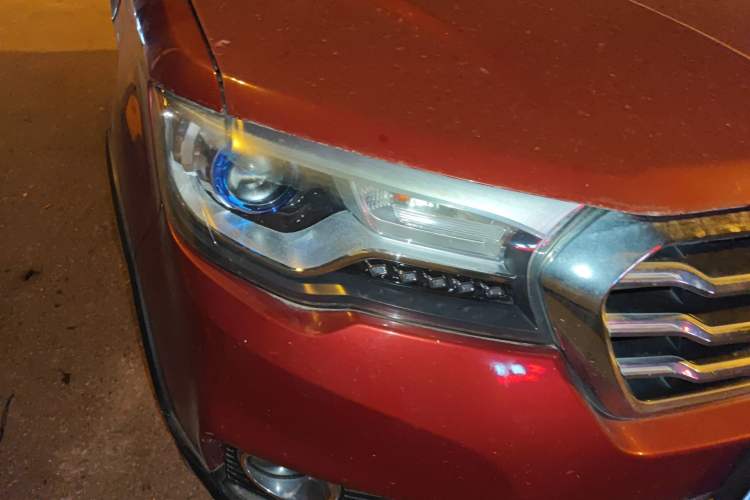 Used Haval H1 2015 1.5L Manual Urban Model Right Front Headlight