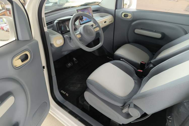 Used Bestune Pony 2025 222km Range Agile Horse Driver Seat