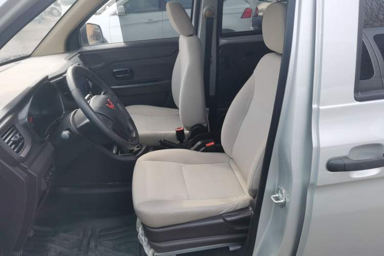 Used Wuling Hongguang V 2022 1.5L Jingqu Edition Electric-Assist LAR Left Front Seat
