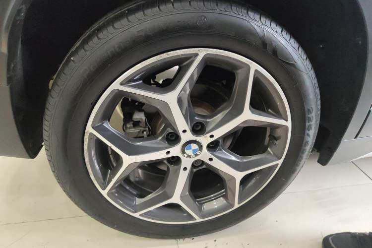 Used BMW X1 2018 sDrive18Li Luxury Model
