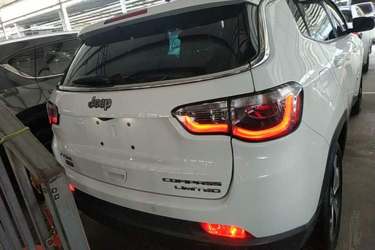 Used Jeep Compass 2017 200T Automatic Prestige Edition

