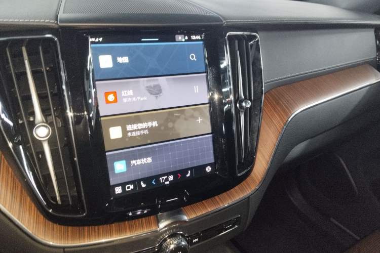 Used Volvo XC60 New Energy 2024 T8 Plug-in Hybrid Long-Range All-Wheel Drive Smart Luxury Edition Audio And AC Panel