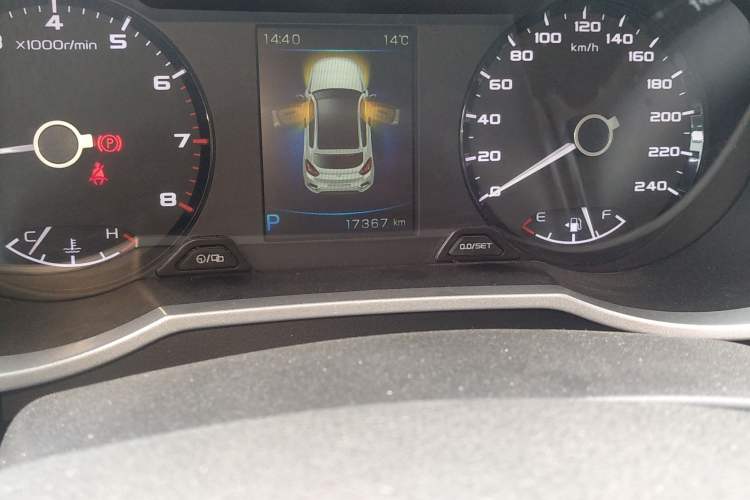 Used Geely Auto Emgrand GS 2016 Sport Edition 1.8L Automatic LingShang Model Odometer Close Up