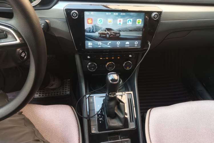 Used Skoda Superb 2018 TSI280 DSG Comfort Edition China V Standard Audio And AC Panel