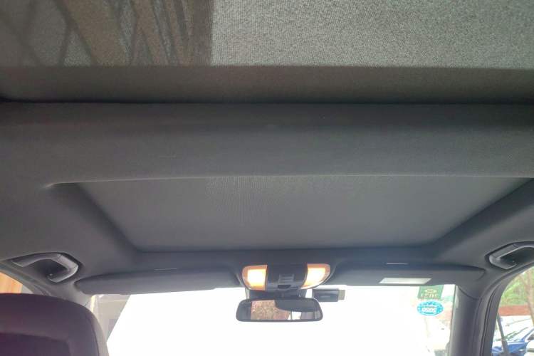 Used Mercedes-Benz GLK-Class 2015 GLK 300 4MATIC Fashion Edition Ultimate Version
