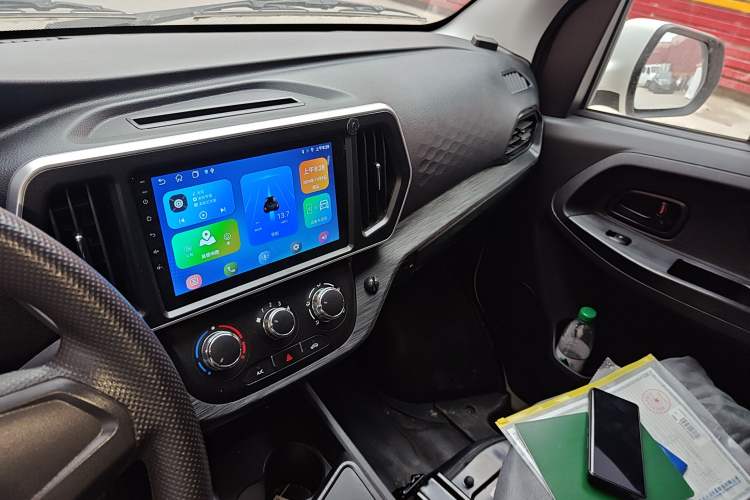 Used Chana Ruixing EM80 2025 Passenger Version Comfort Model 6 Seats 300 km Liftback Door