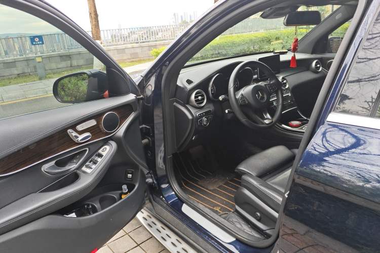 Used Mercedes-Benz GLC 2016 GLC 260 4MATIC Dynamic Edition