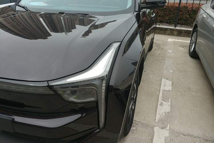 Used NETA U 2021 Revised Pro 400 Industry Custom Edition Left Front Headlight