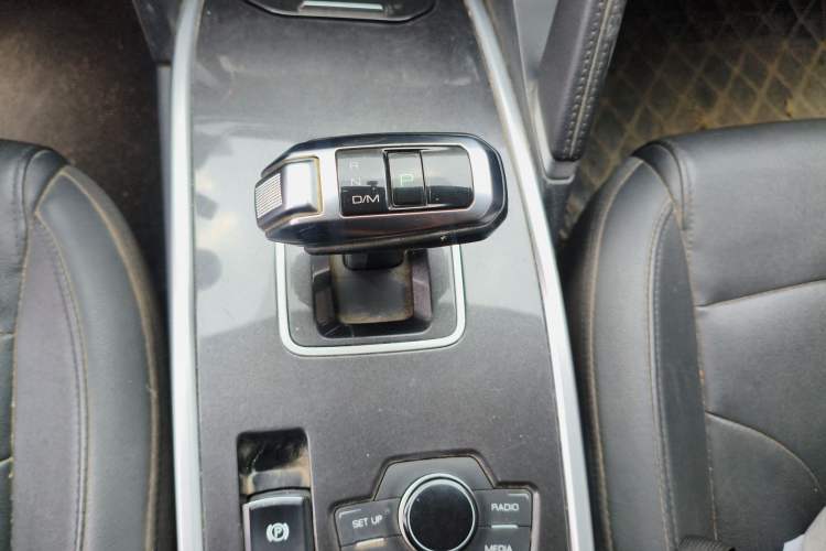 Used Haval H6 2019 Sport Edition 1.5T Automatic Two-Wheel Drive Elite Model China VI Gear Lever