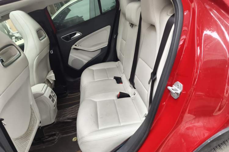 Used Mercedes-Benz GLA 2016 GLA 200 Sport Edition Left Rear Seat