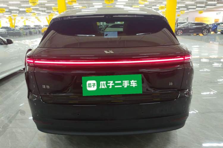 Used Li Auto Li Auto i6 2025 Model Four-Wheel-Drive Standard Type
