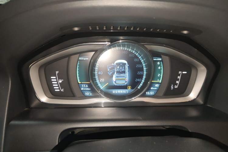 Used Volvo XC60 2014 T6 Zhiyi Edition Instrument Cluster