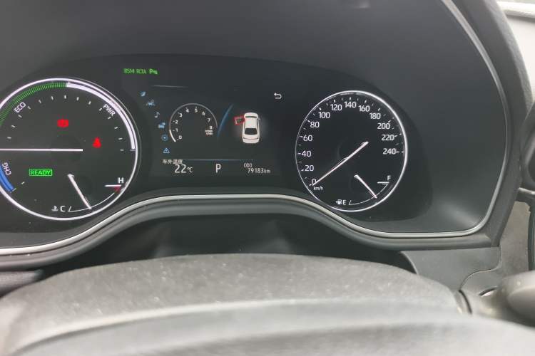 Used Toyota Avalon 2019 Dual-Engine 2.5L XLE Prestige Version China VI Standard Odometer Close Up