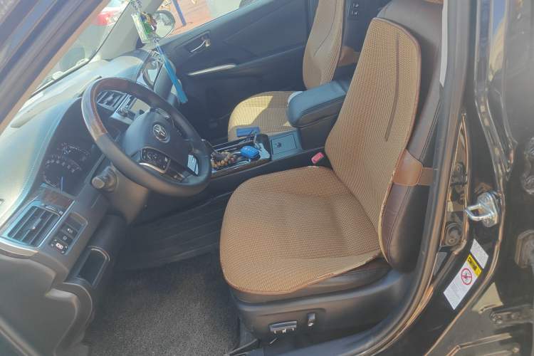 Used Toyota Camry 2016 2.5G 10th Anniversary Deluxe Navigation Edition Left Front Seat