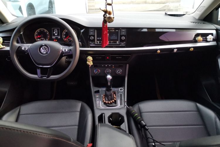 Used Volkswagen Lavida 2018 1.5L Automatic Comfort Edition China V Standard Center Console