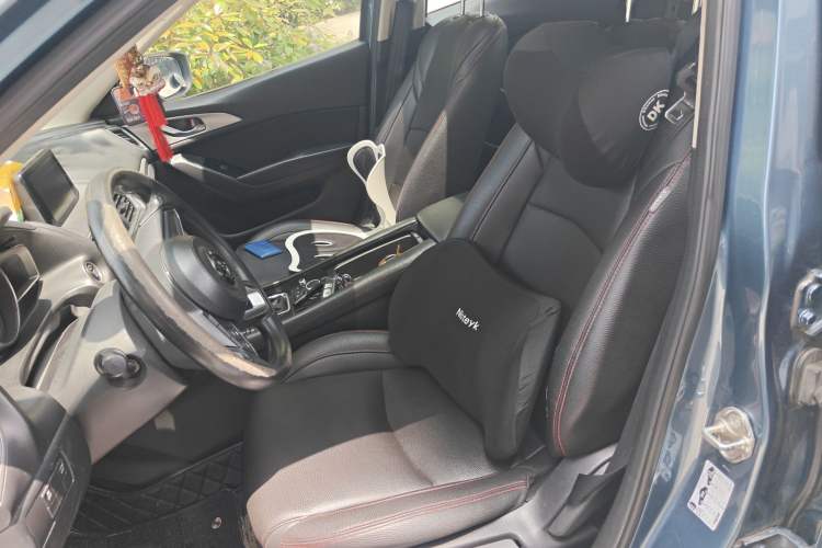 Used Mazda 3 Axela 2017 Sedan 1.5L Automatic Luxury Model Emission Standard China V