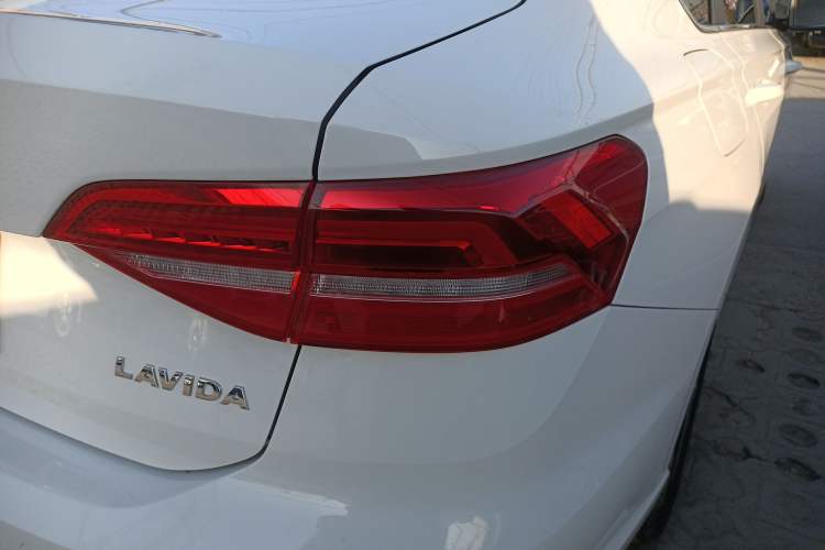 Used Volkswagen Lavida 2019 1.5L Automatic Vision Edition China VI Standard