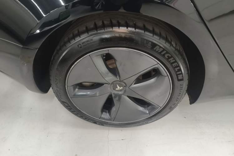 Used Tesla Model 3 2020 Long-Range Rear-Wheel-Drive Version
