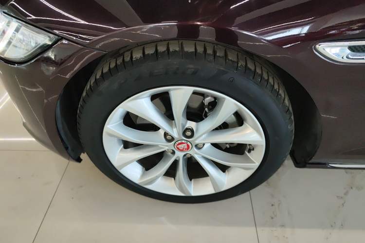 Used Jaguar XFL 2020 XFL 2.0T P250 Two-Wheel-Drive Luxury Edition