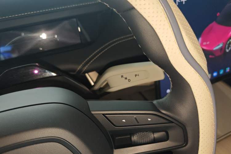 Used Xiaomi Auto SU7 2024 Four-Wheel Drive Ultra-Long Range Advanced Intelligent Driving Max Edition