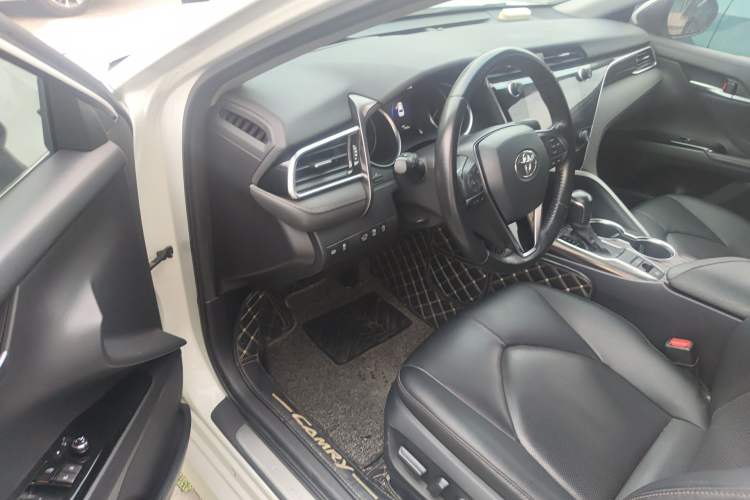 Used Toyota Camry 2019 2.0G Luxury Edition China VI Standard
