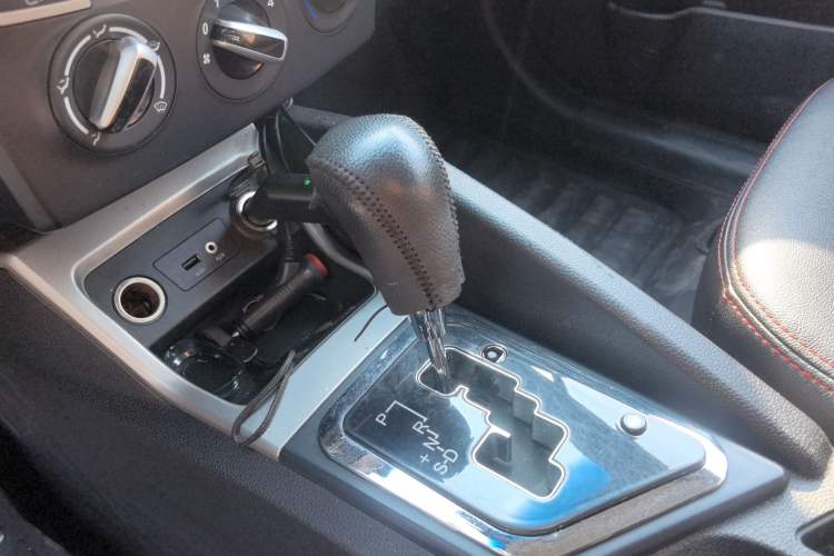 Used JAC Refine S3 2014 1.5L CVT Luxury Version
