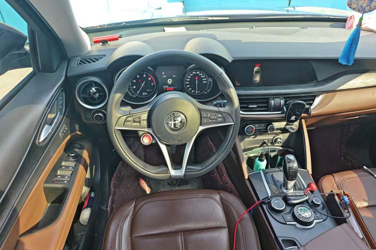 Used Alfa Romeo Stelvio 2017 2.0T 200HP Elite Edition