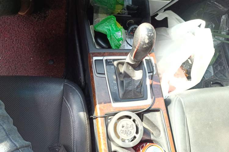 Used Hyundai Mistra 2014 1.8L Automatic Deluxe DLX Model Gear Lever