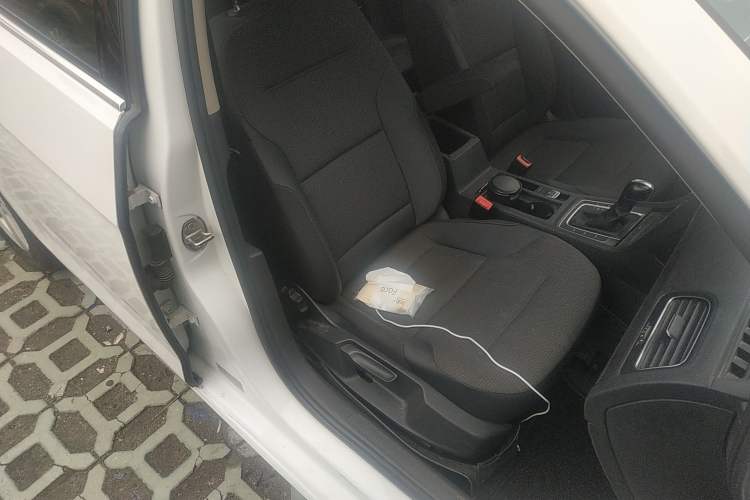 Used Volkswagen Golf 2016 1.6L Automatic Comfort Model
