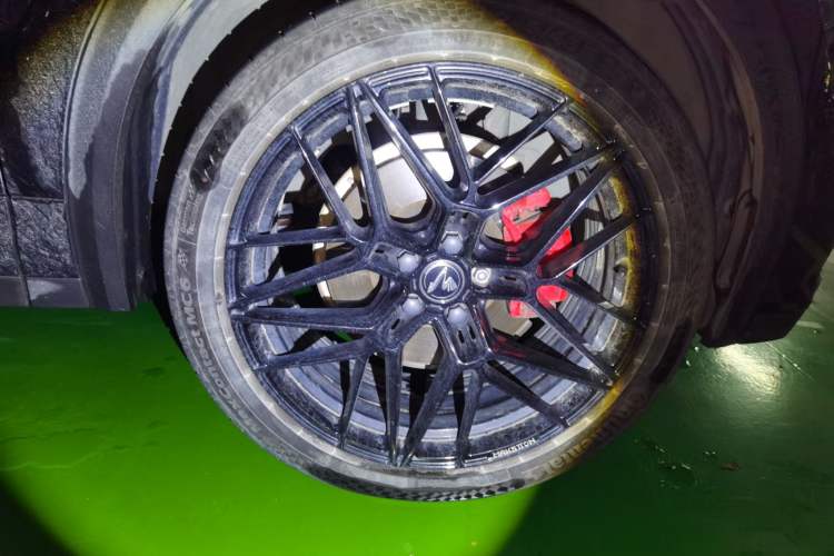 Used Lynk & Co 05 2022 2.0T Two-Wheel Drive Shine Halo
