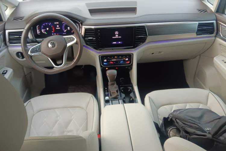 Used Volkswagen Viloran 2020 380TSI Prestige Edition
