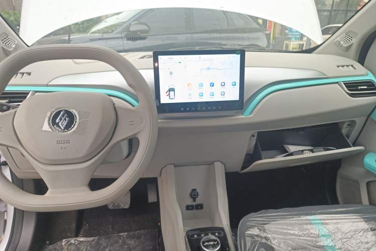 Used JMEV Ezi EV3 2023 Youth Edition 320KM Comfort Model Audio And AC Panel