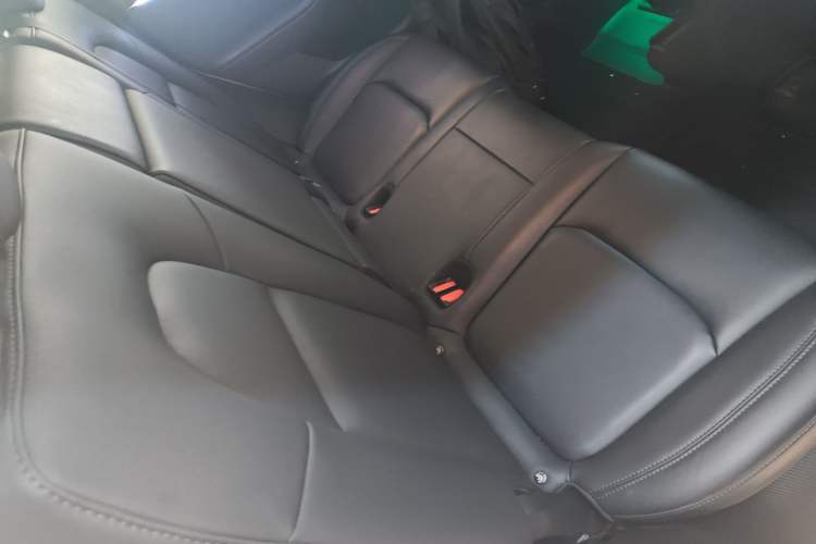 Used Tesla Model Y 2024 Long-Range All-Wheel-Drive Version