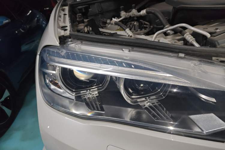 Used BMW X6 2018 xDrive28i
