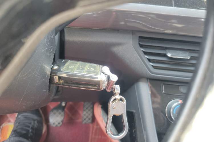 Used Volkswagen Bora 2019 1.5L Manual Comfort Version
