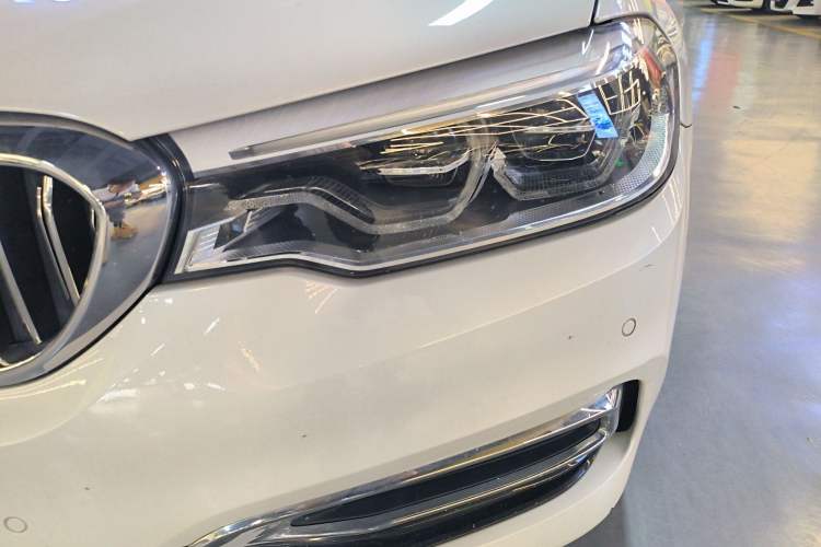 Used BMW 5 Series New Energy 2020 Mileage Upgrade Version 530Le Luxury Package Left Front Headlight