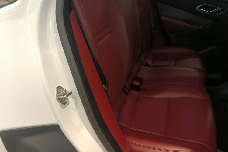 Used Land Rover Range Velar 2020 P250 Left Rear Seat