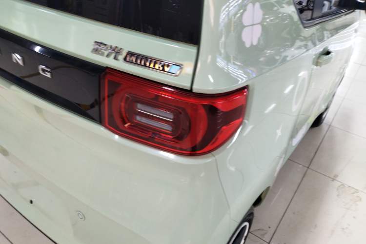 Used Wuling Hongguang MINIEV 2021 Macaron Fashion Model Lithium Iron Phosphate