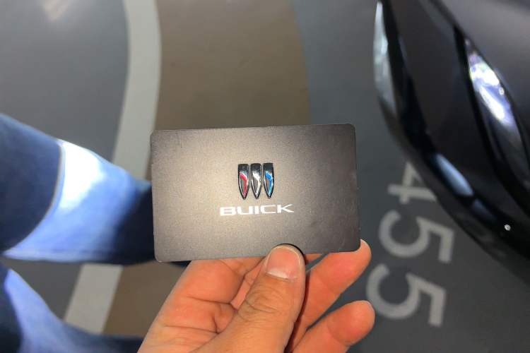 Used Buick E5 2023 Premium Long-Range Version
