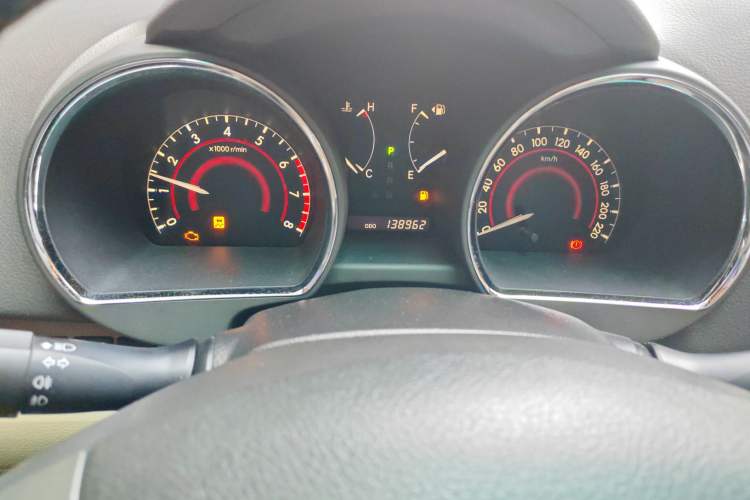 Used Toyota Highlander 2009 2.7L Two-Wheel Drive 7-Seater Luxury Edition Instrument Cluster