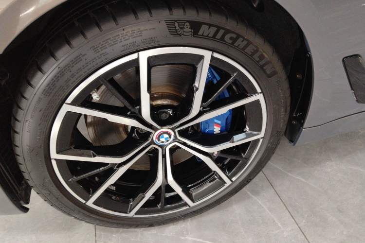 Used BMW 5 Series 2022 Restyled 540i Luxury Edition M Sport Package
