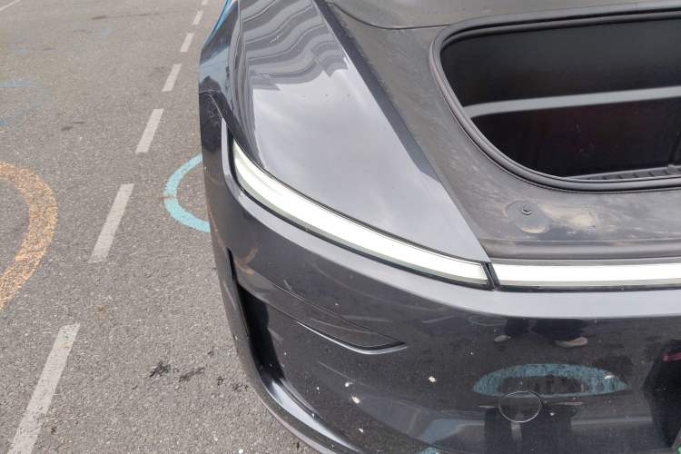 Used Tesla Model Y 2025 Rear-Wheel-Drive Version
