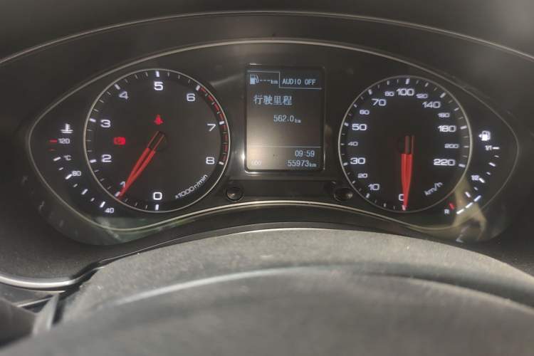 Used Zotye Z700 2016 1.8T Manual Luxury Model
