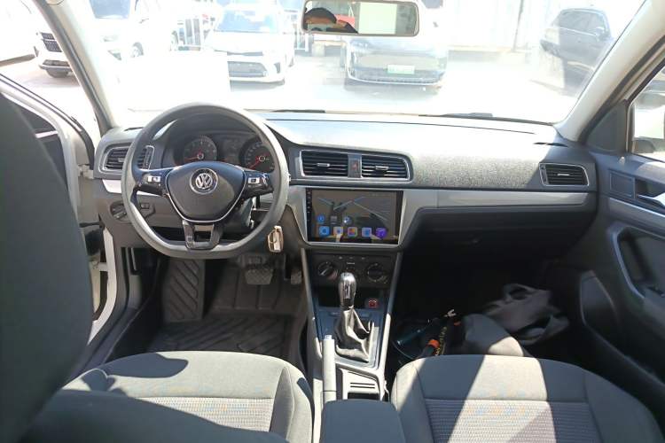 Used Volkswagen Lavida 2017 1.6L Automatic Fashion Edition
