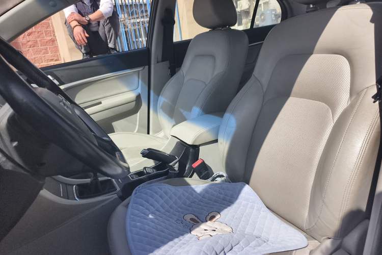 Used Geely Auto Emgrand 2014 Sedan 1.5L Manual Elite Model
