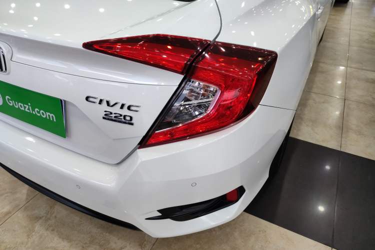 Used Honda Civic 2016 220TURBO CVT Luxury Edition