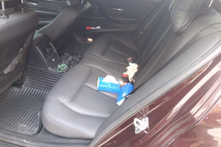 Used BMW 3 Series 2016 320Li Ambition Model
