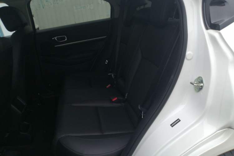 Used Honda e:NP1 2023 420 km Vision Edition Left Rear Seat